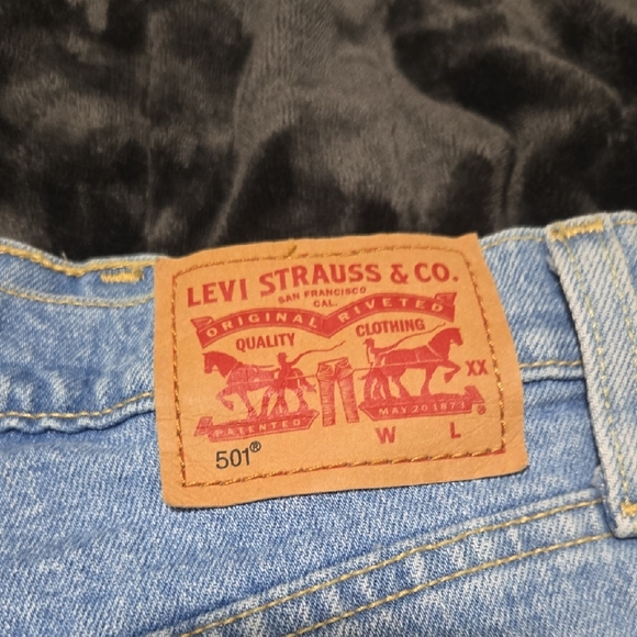 Signature by Levi Strauss Distressed Blue Jean Shorts - Picture 2 of 4